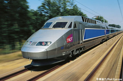TGVで一路パリへ: 旅するblog
